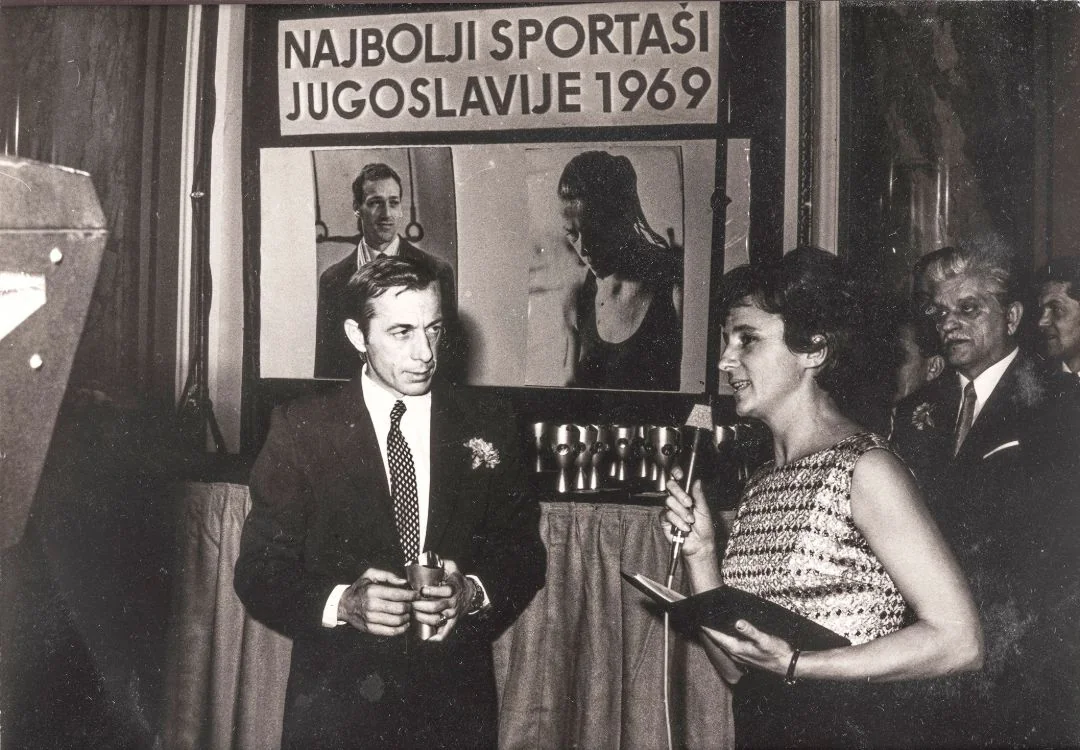 Bernard Vukas i Milka Babović, dobitnici priznanja za najboljeg sportaša Jugoslavije 1955., dobili su trofeje Sportskih novosti tek 1969., kao i svi drugi laureati od 1955. do 1968.